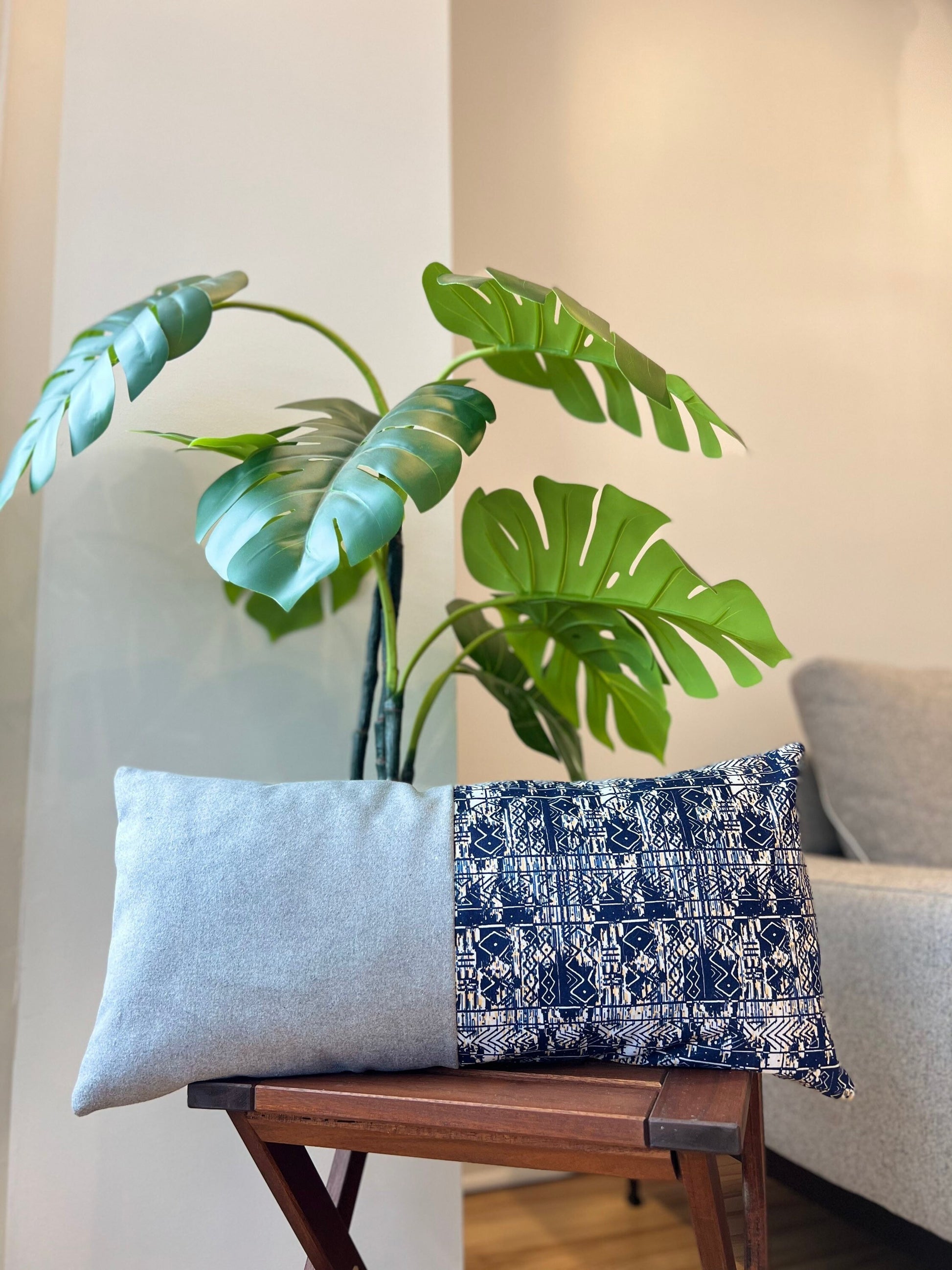 Cashmere&wax fabric - Modern design throw pillow (Édem fabric) rectangle - African print